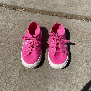 Like new little girls SUPERGA shoes